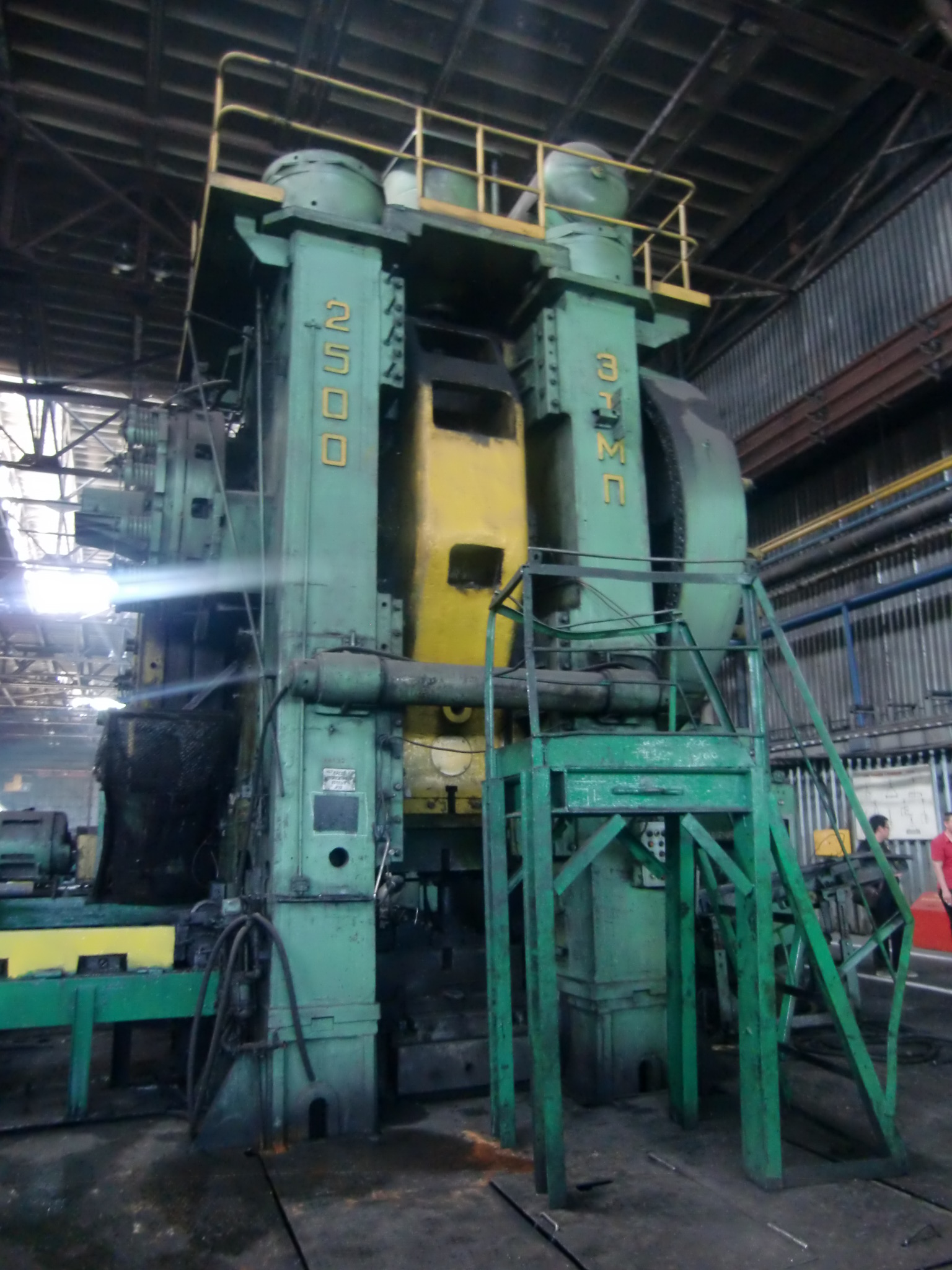 现货供应1600吨 2500吨热模锻压力机